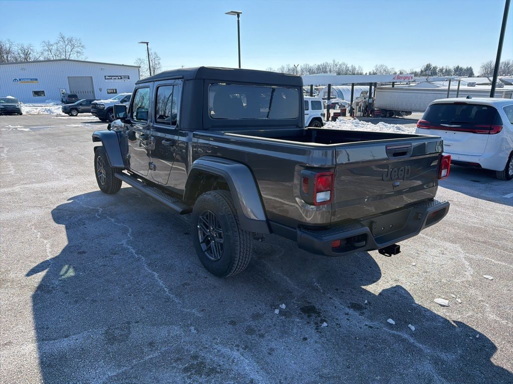 New 2026 Jeep Gladiator Sport S Pickup