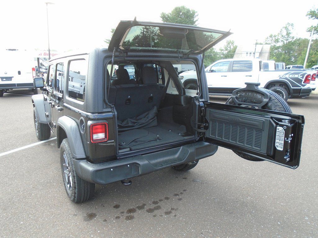 2025 Jeep Wrangler 4-Door Sport S - Photo 15