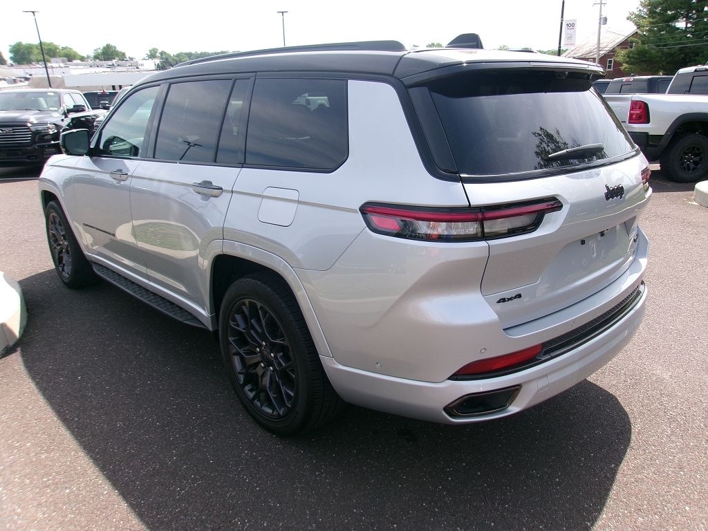 Used 2024 Jeep Grand Cherokee L Summit SUV