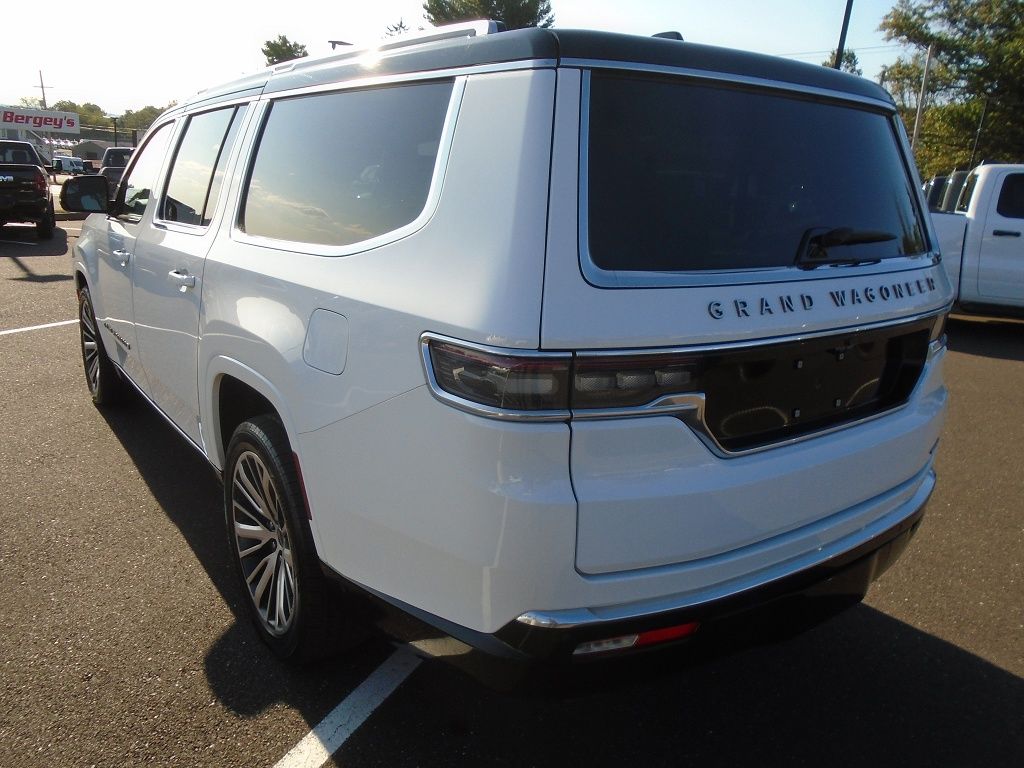 2024 Jeep Grand Wagoneer L III photo 3
