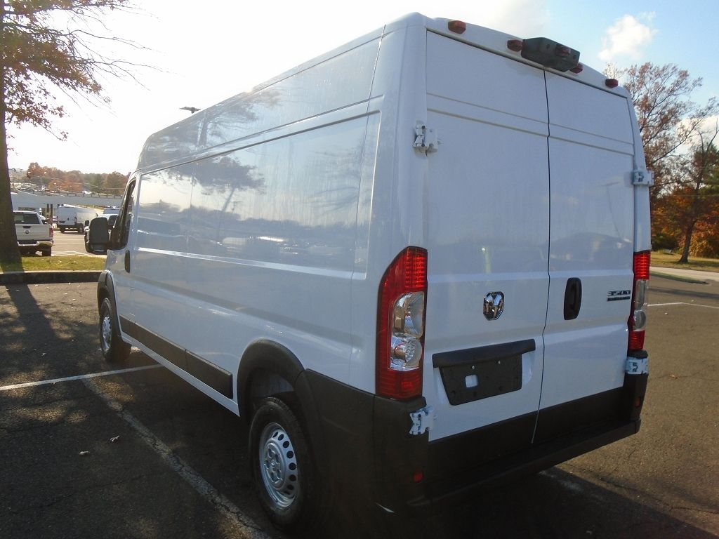 2026 Ram ProMaster 3500 Cargo Van photo 3