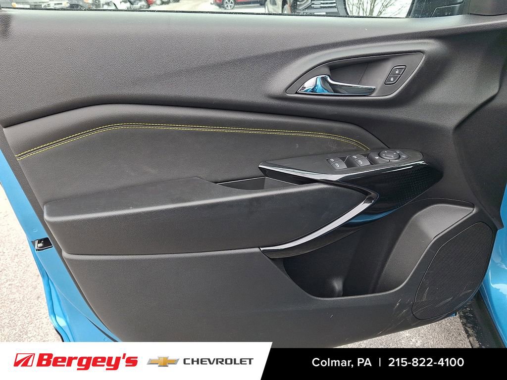 2026 Chevrolet Trax LT - Photo 9