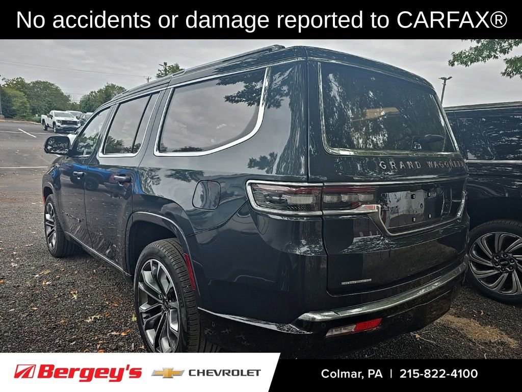 2023 Jeep Grand Wagoneer III photo 2