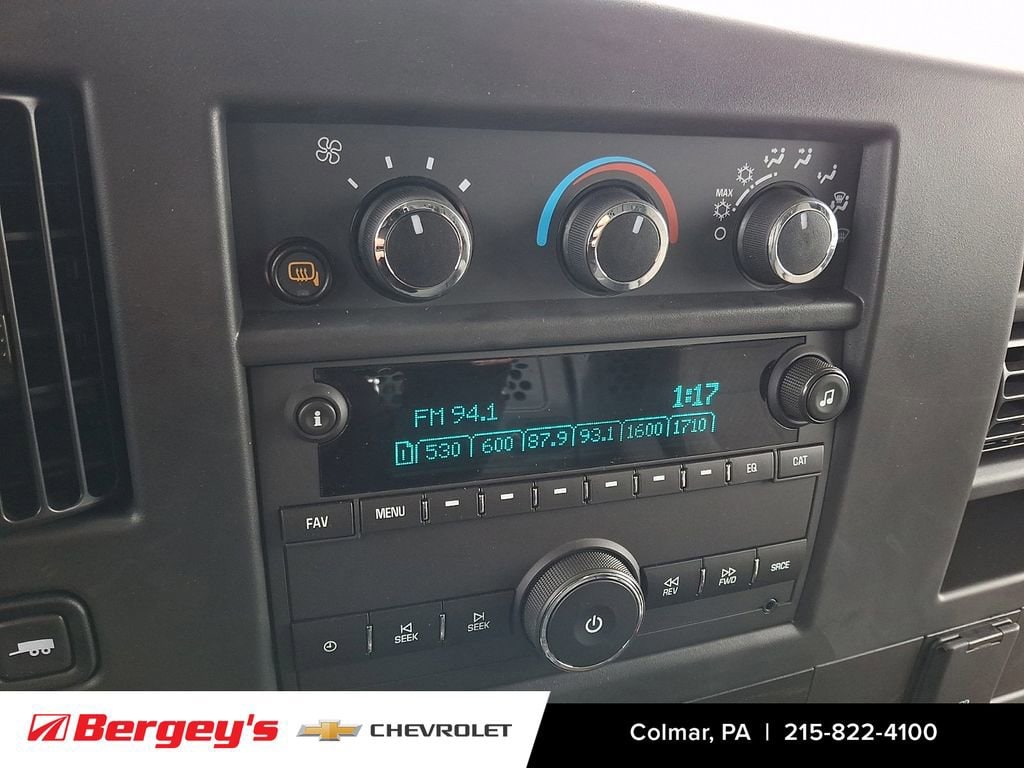 2025 Chevrolet Express Cargo Work Van - Photo 14