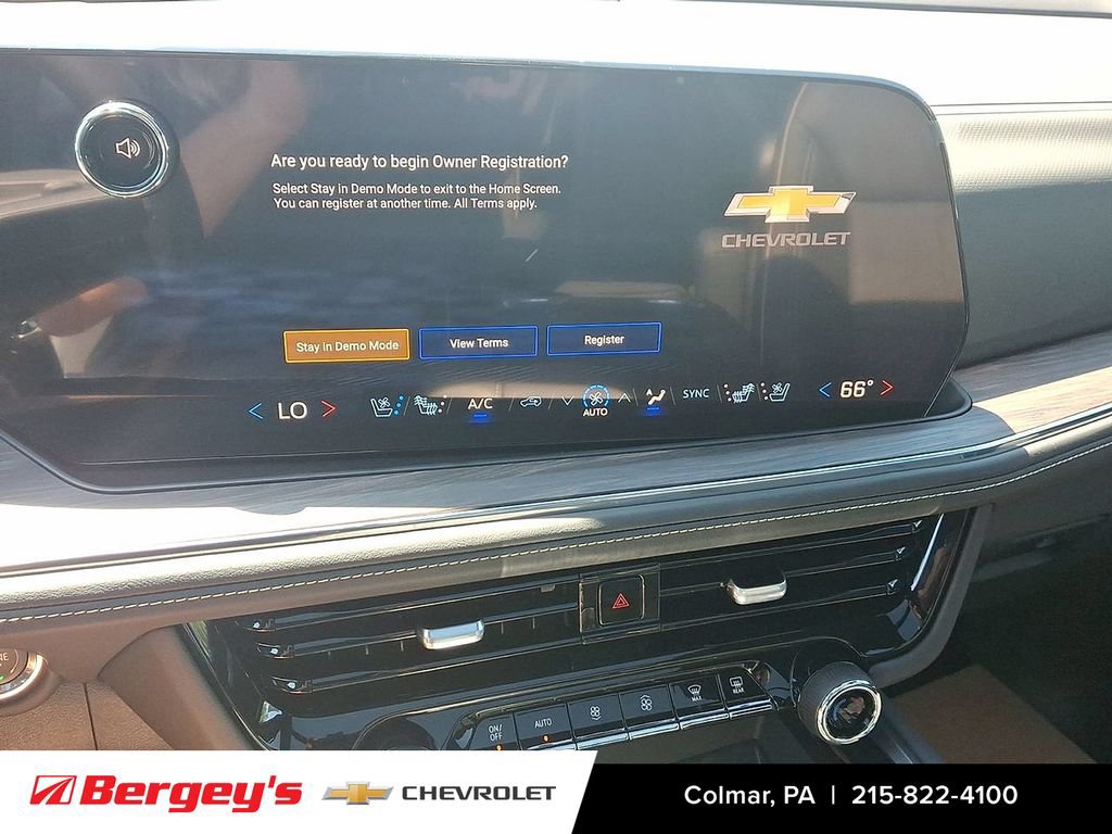 2025 Chevrolet Suburban Premier - Photo 23