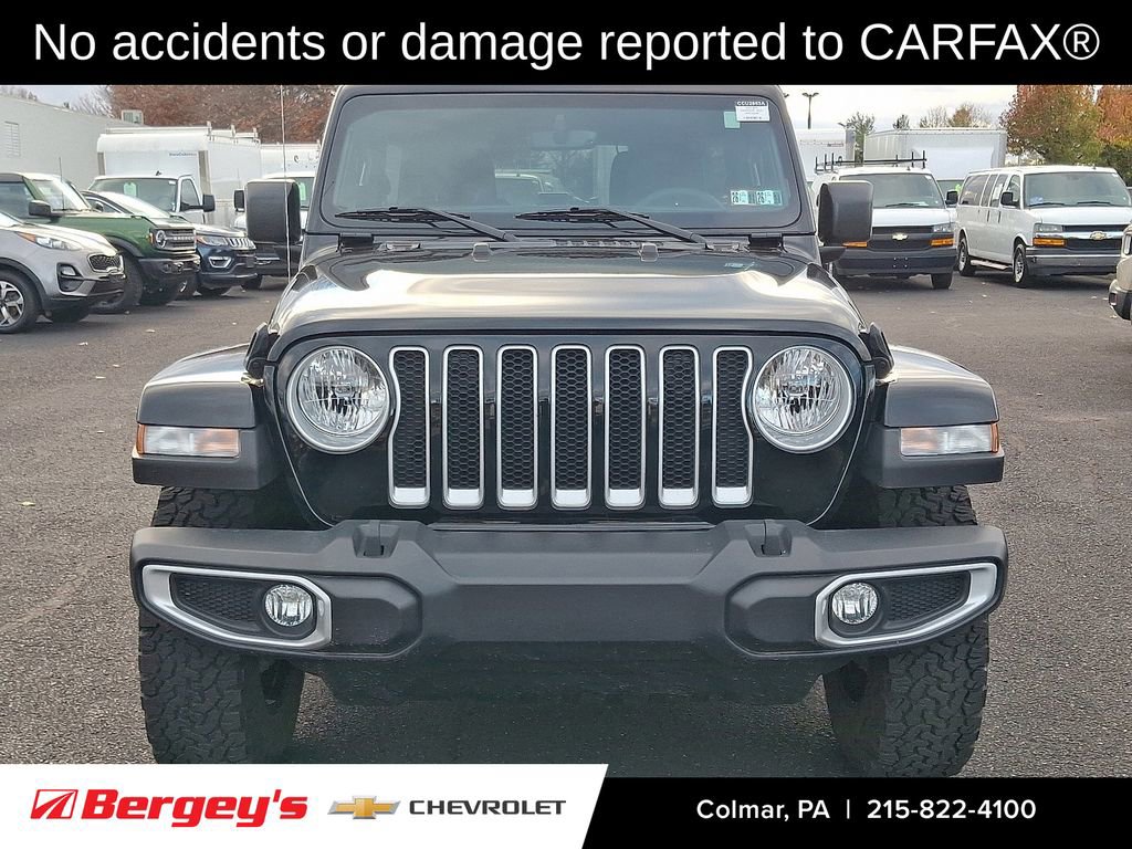 2023 Jeep Wrangler Sahara photo 2