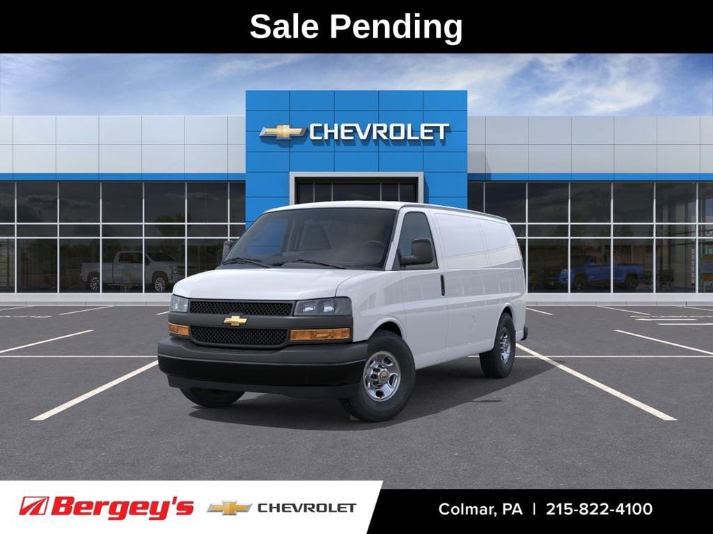 2026 Chevrolet Express 2500 Work Van HD's photo