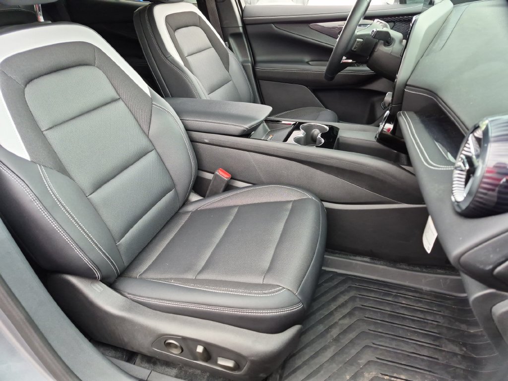 2026 Chevrolet Blazer EV LT - Photo 27