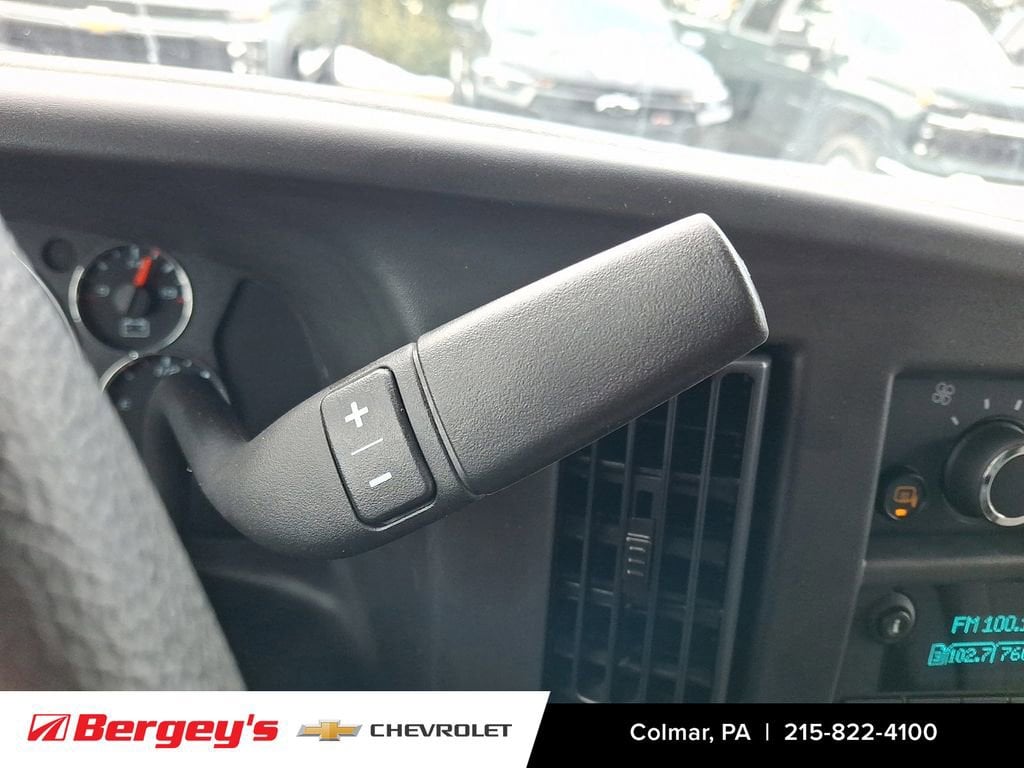 2025 Chevrolet Express Cargo Work Van - Photo 11