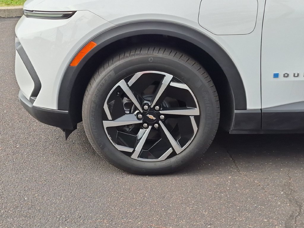 2026 Chevrolet Equinox EV 2LT - Photo 11