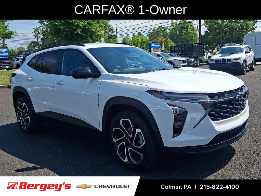 Used 2025 Chevrolet Trax 2RS SUV