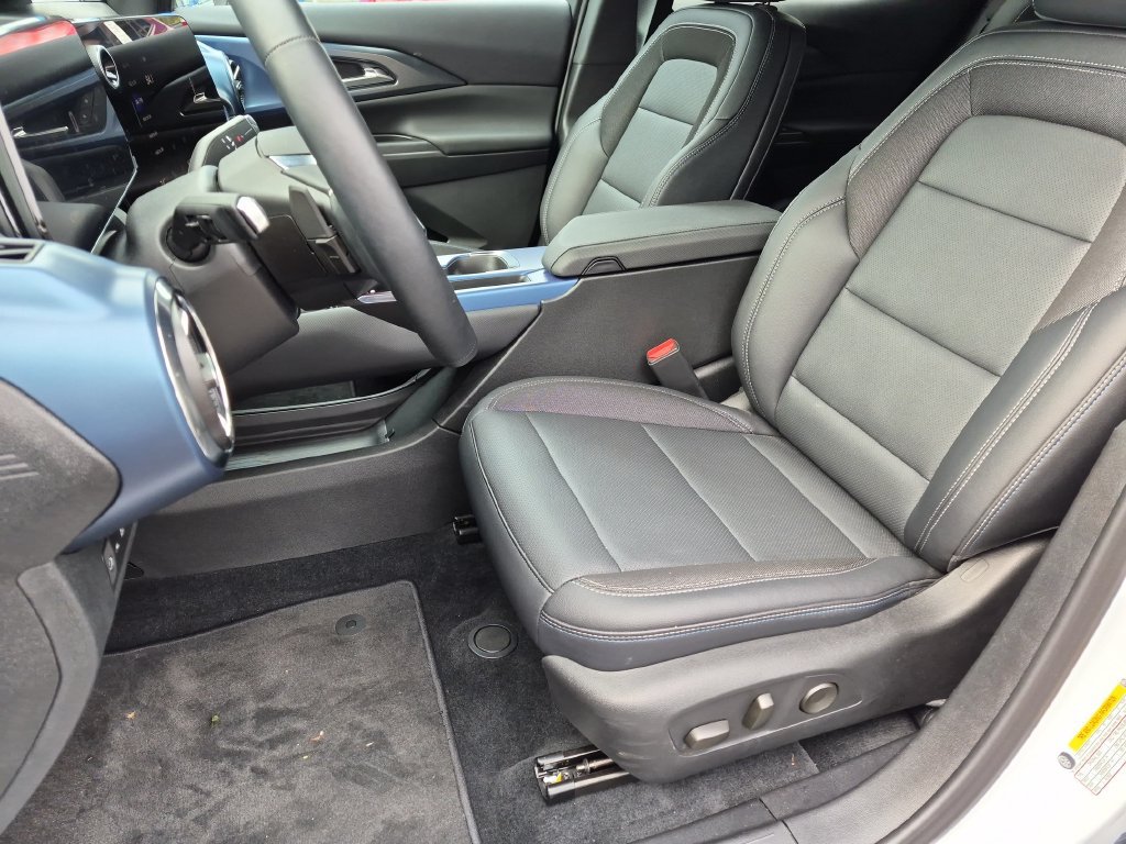 2026 Chevrolet Equinox EV 2LT - Photo 13