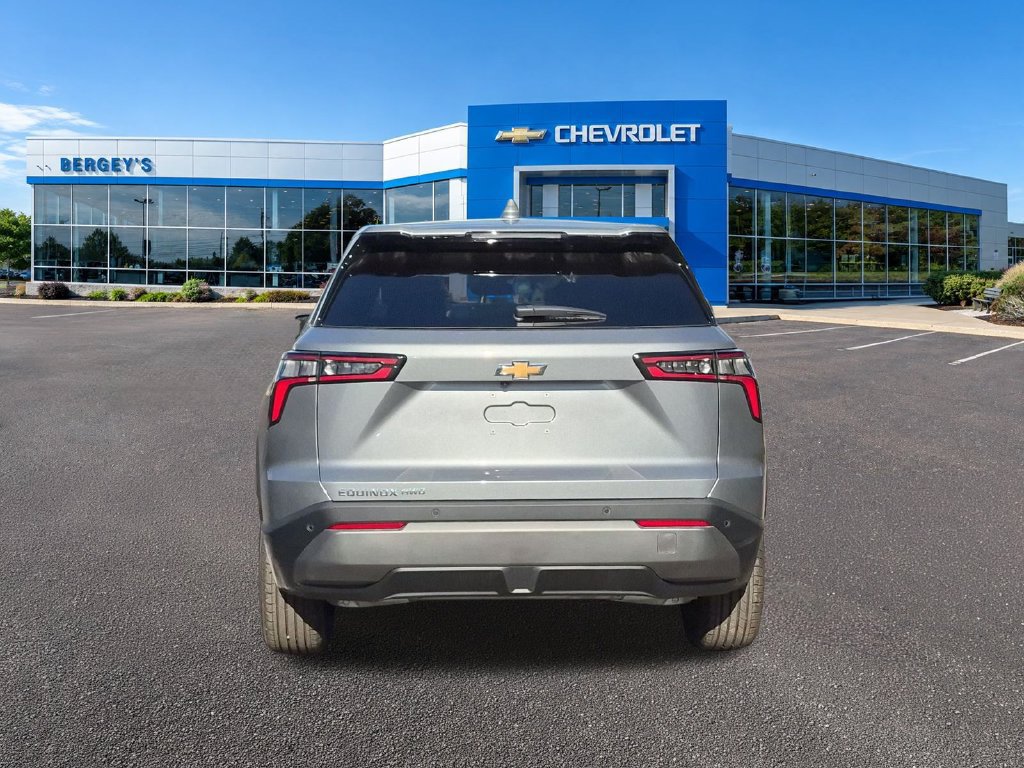 2027 Chevrolet Equinox LT - Photo 10
