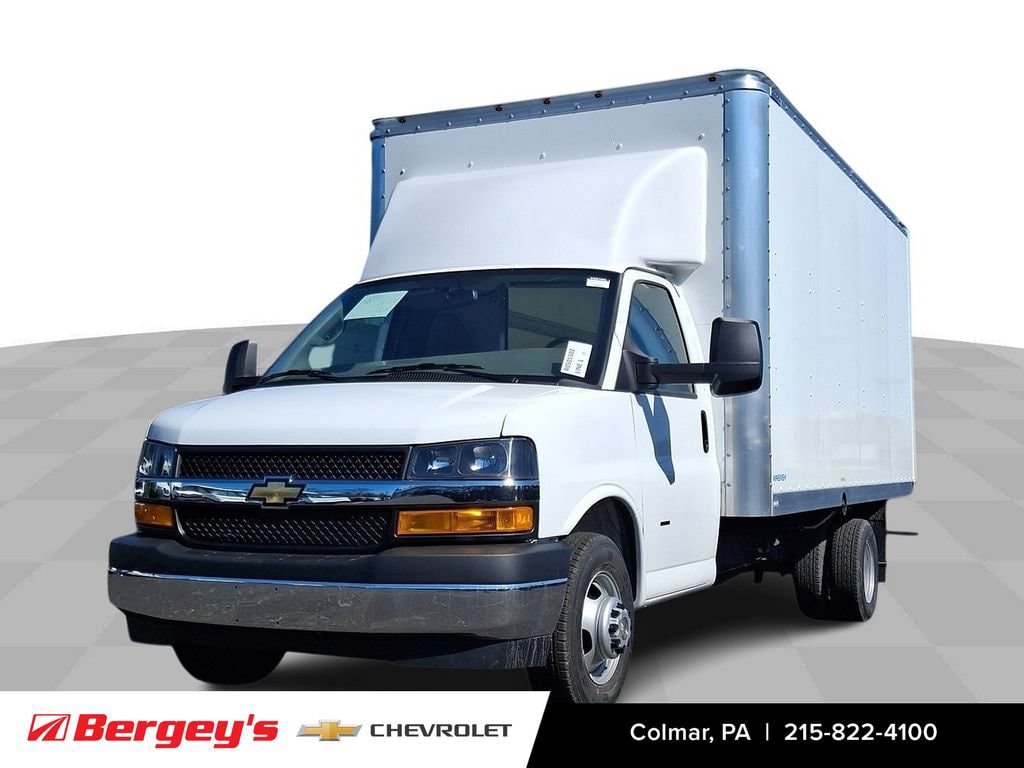 2025 Chevrolet Express Cutaway 3500 1WT