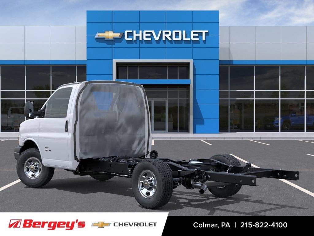 New 2026 Chevrolet Express Cutaway 3500 1WT Cutaway Van