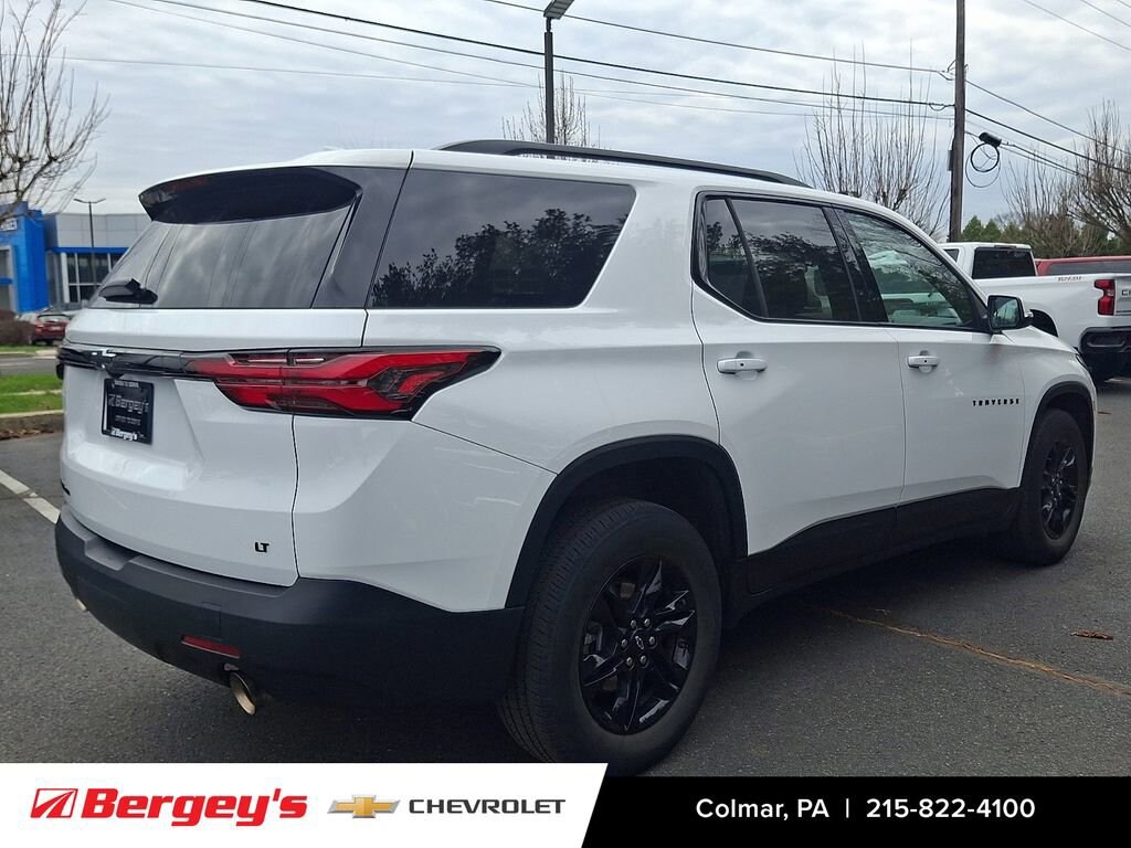 Used 2023 Chevrolet Traverse LT Cloth SUV