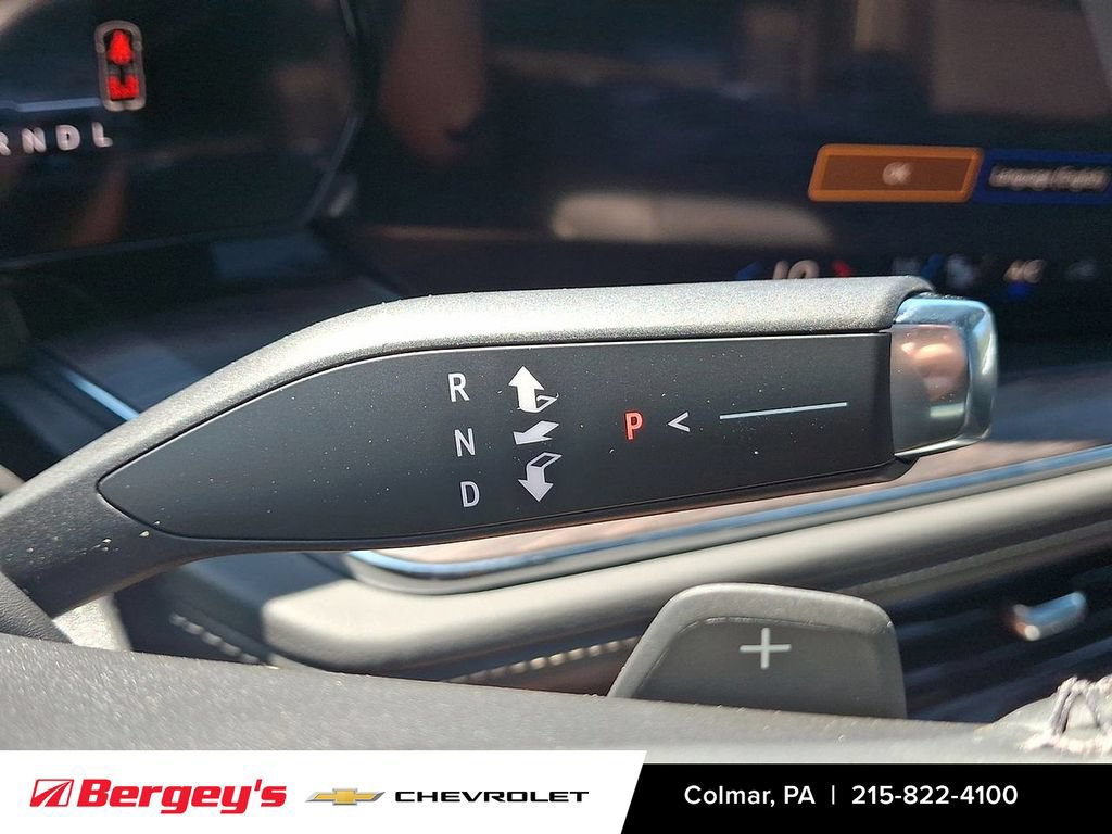 2025 Chevrolet Suburban Premier - Photo 22