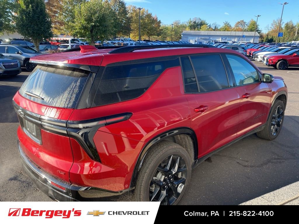 2024 Chevrolet Traverse RS photo 2