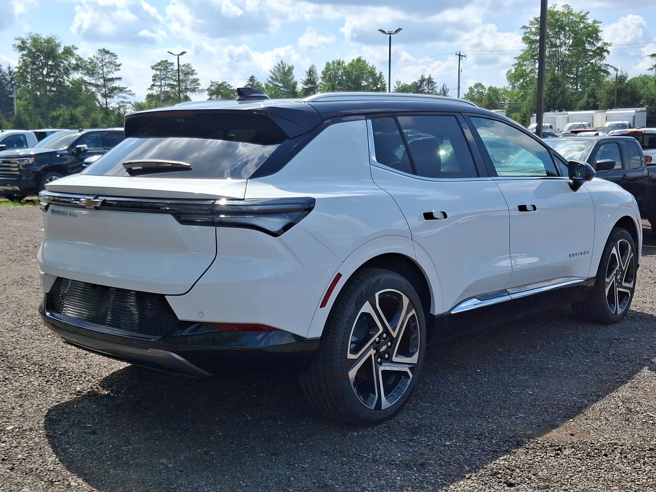 2025 Chevrolet Equinox EV LT - Photo 58
