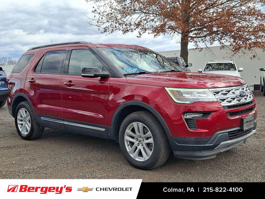 2018 Ford Explorer XLT photo 3