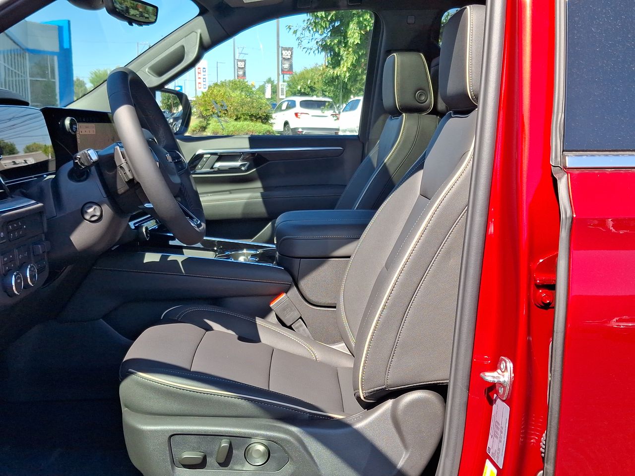 2025 Chevrolet Suburban Premier - Photo 67