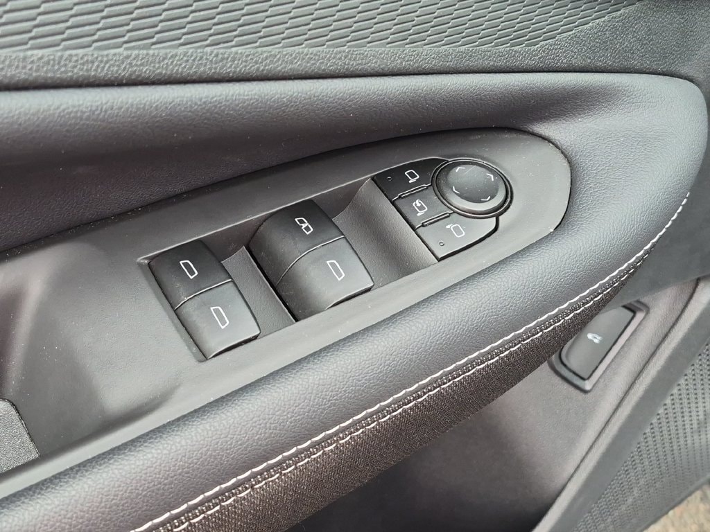 2026 Chevrolet Blazer EV LT - Photo 15