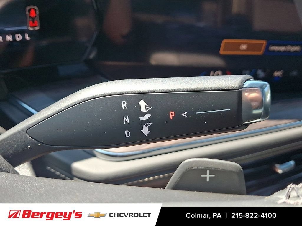 2025 Chevrolet Suburban Premier - Photo 22