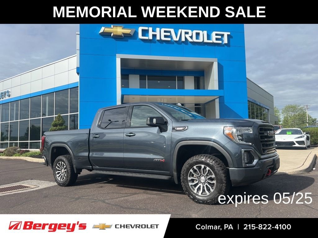 2022 GMC Sierra AT4 4WD Crew Cab Short Box's photo