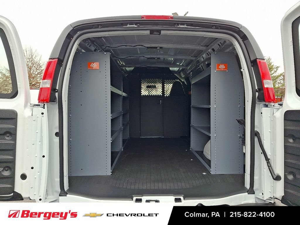 2025 Chevrolet Express Cargo Work Van - Photo 7