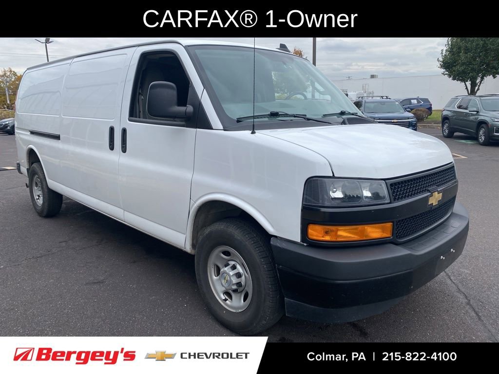 2023 Chevrolet Express 2500 Work Cargo Van photo 3