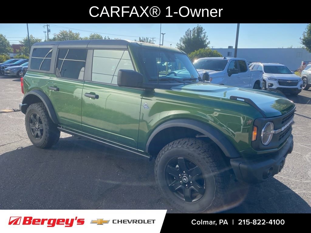 2024 Ford Bronco Black Diamond photo 3