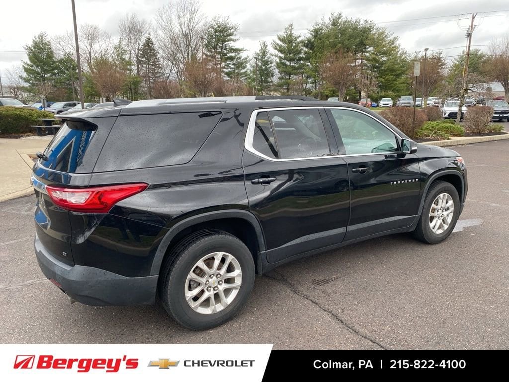 Used 2018 Chevrolet Traverse LT Cloth SUV