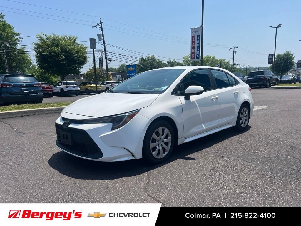 Used 2021 Toyota Corolla LE Sedan