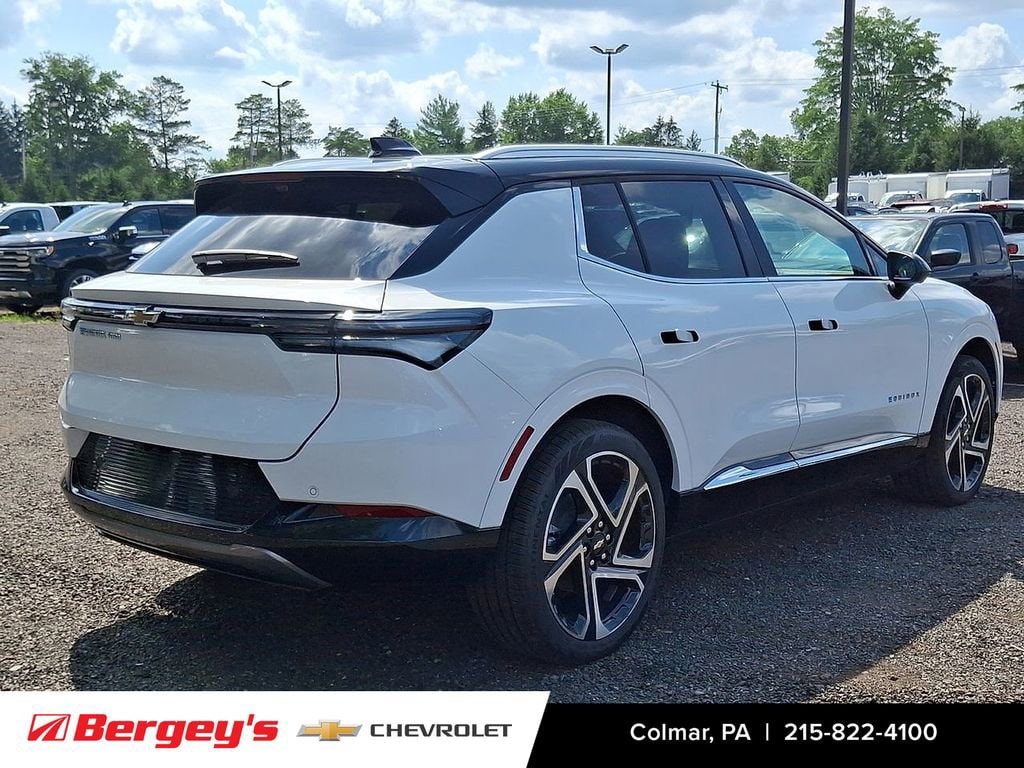 2025 Chevrolet Equinox EV LT - Photo 12