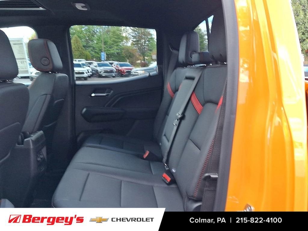 2026 Chevrolet Colorado Z71 - Photo 14