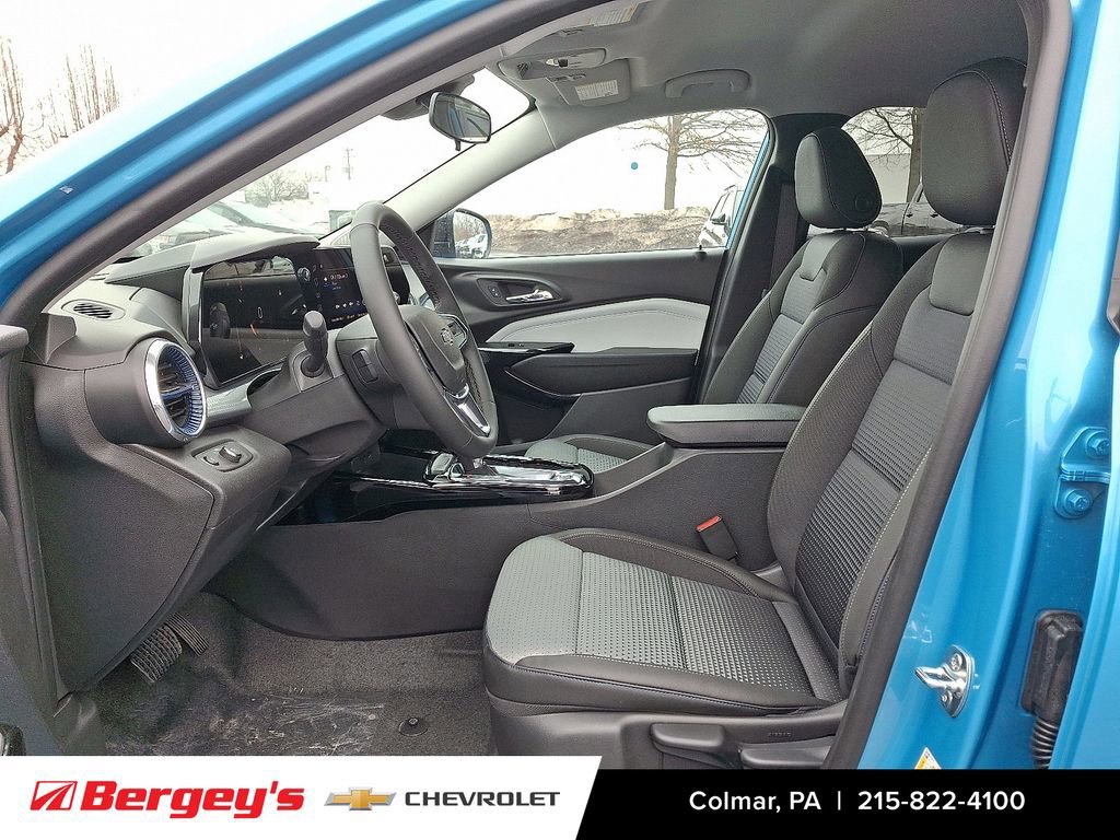 2026 Chevrolet Trax LT - Photo 10