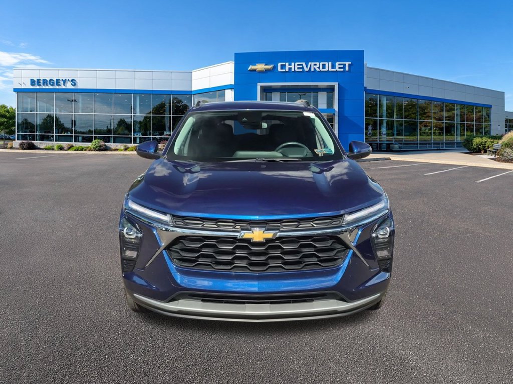 Used 2024 Chevrolet Trax LT SUV
