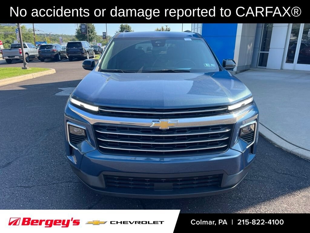 Used 2025 Chevrolet Traverse LT SUV