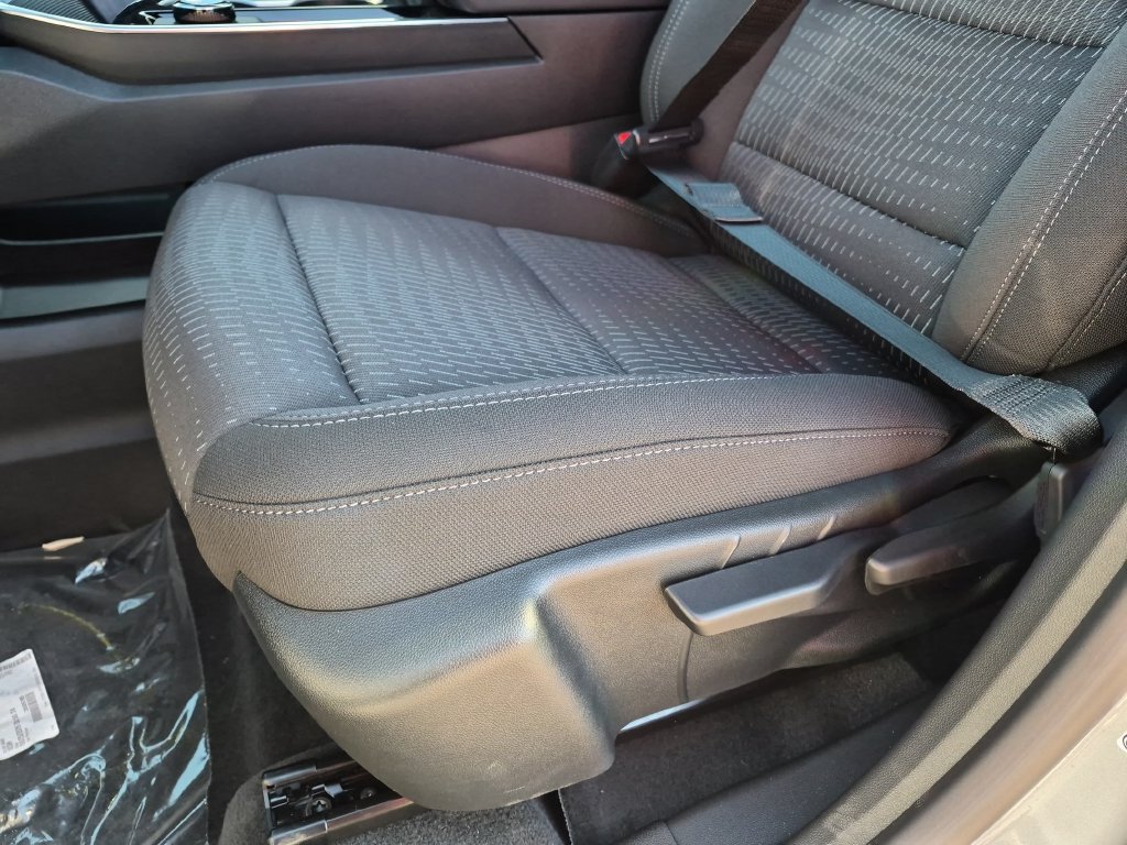 2027 Chevrolet Equinox LT - Photo 14