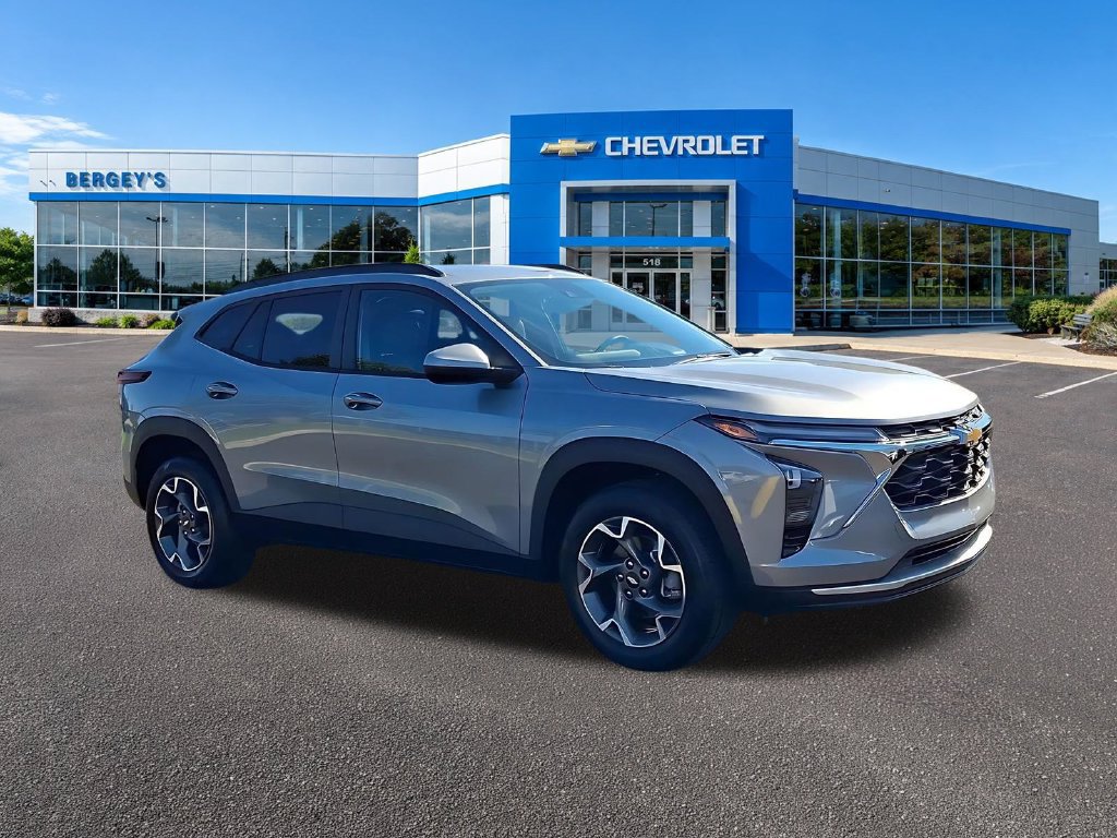 Used 2024 Chevrolet Trax LT SUV
