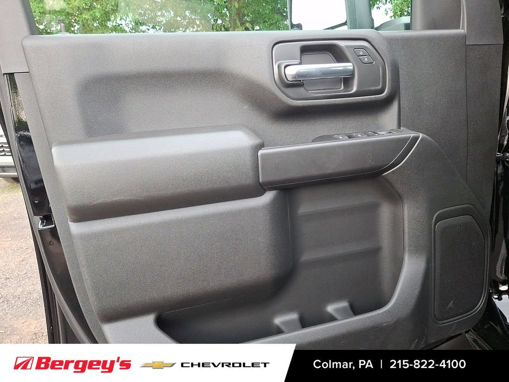 2026 Chevrolet Silverado 2500 HD Custom - Photo 9
