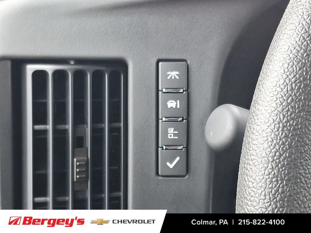 2025 Chevrolet Express Cargo Work Van - Photo 17