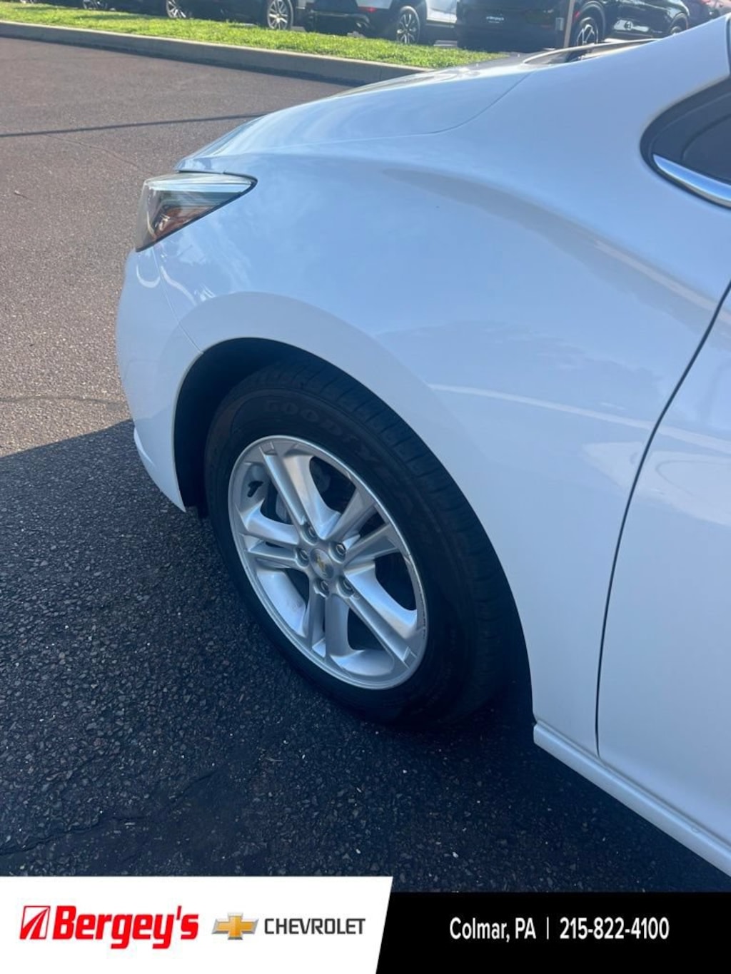 Used 2018 Chevrolet Cruze LT Car