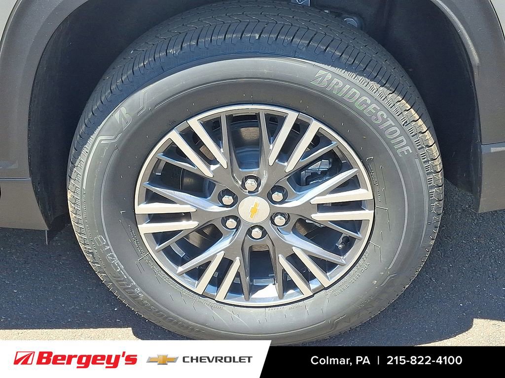 2026 Chevrolet Traverse LT - Photo 5