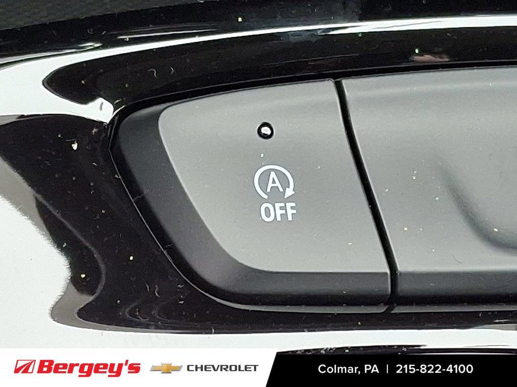 2026 Chevrolet Trax LT - Photo 17