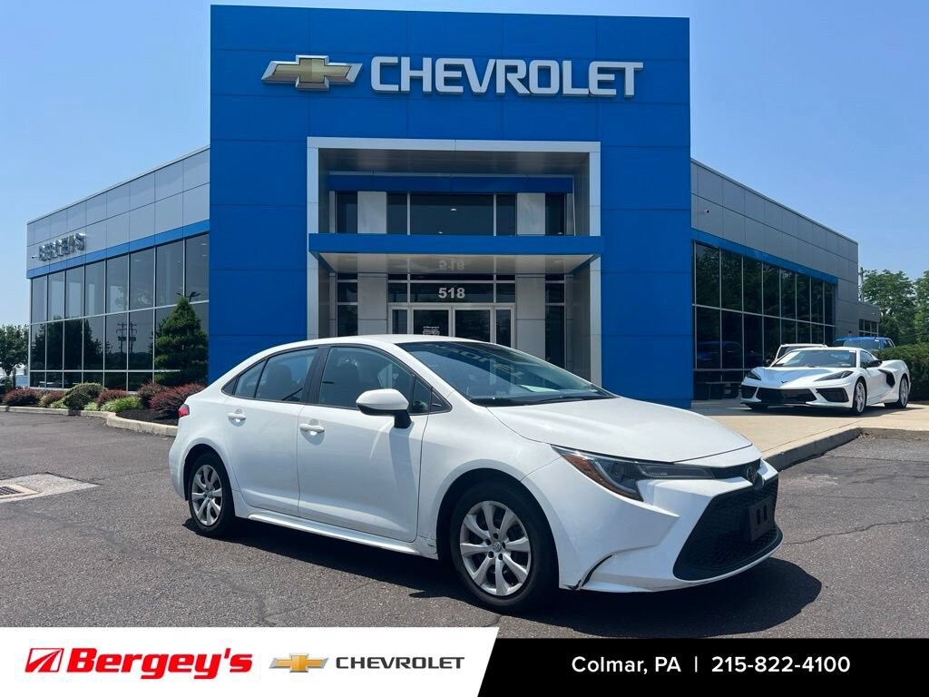 Used 2021 Toyota Corolla LE Sedan