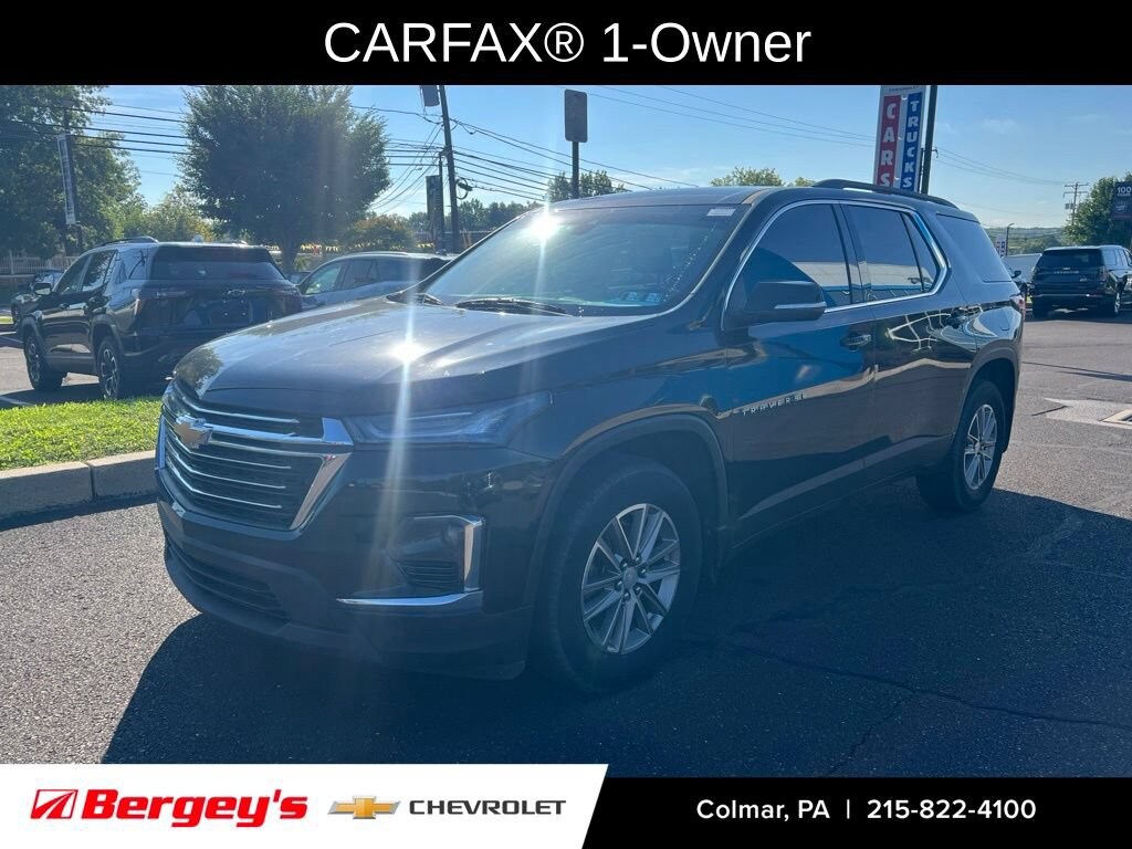 Used 2023 Chevrolet Traverse LT Cloth SUV