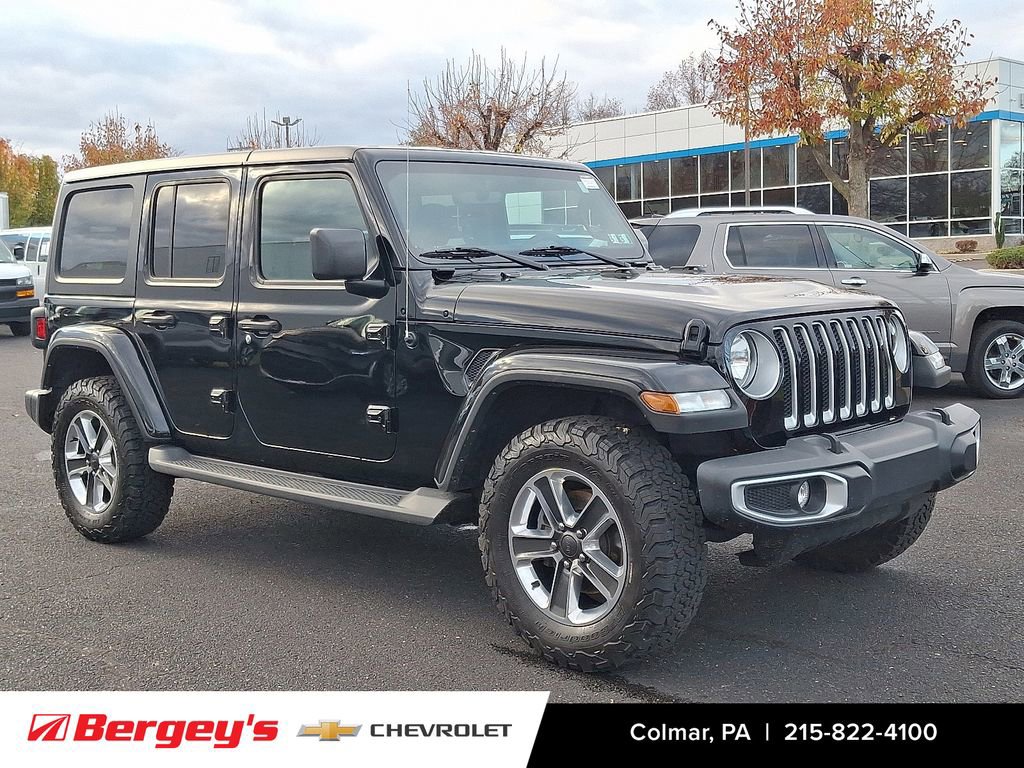 2023 Jeep Wrangler Sahara photo 3