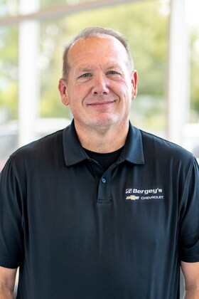 Staff member Ken Bobb from ID_132d8d