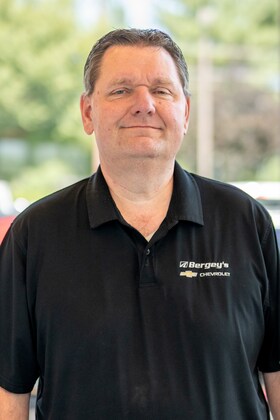 Staff member Eric Kratchwell from ID_132d8d
